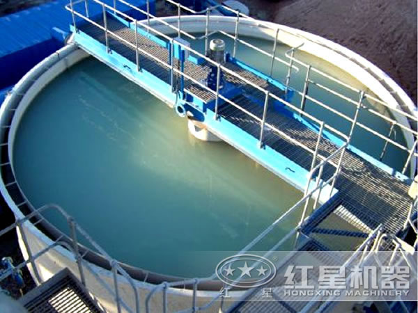 濃縮機(jī)現(xiàn)場圖