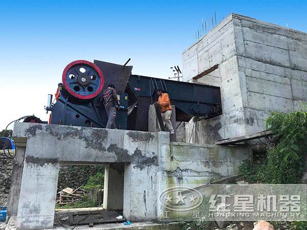 石料生產(chǎn)線現(xiàn)場