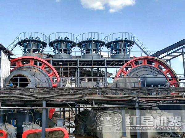 節(jié)能環(huán)保球磨機(jī)生產(chǎn)現(xiàn)場(chǎng)實(shí)拍