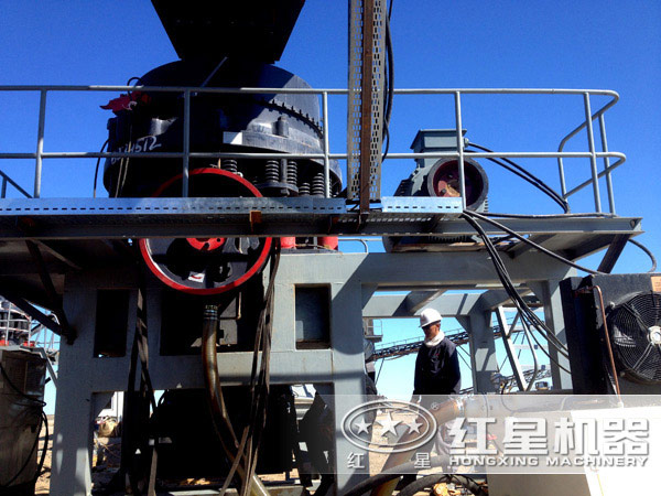 砂石生產(chǎn)現(xiàn)場(chǎng)