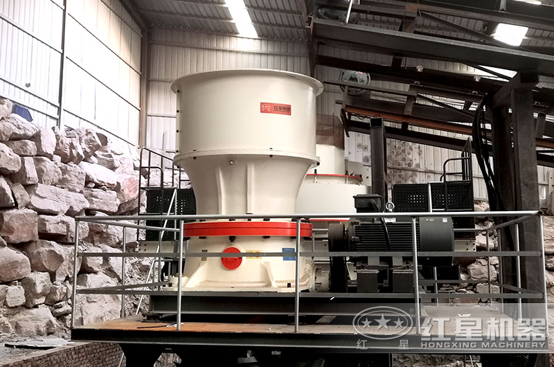 碎石圓錐破碎機(jī)的作業(yè)現(xiàn)場