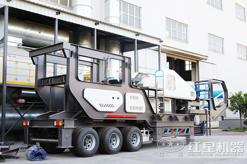 移動(dòng)水泥塊碎石機(jī)