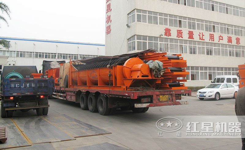 螺旋洗砂機發(fā)往山西