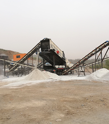 日產2000噸移動式破碎機長春生產現(xiàn)場