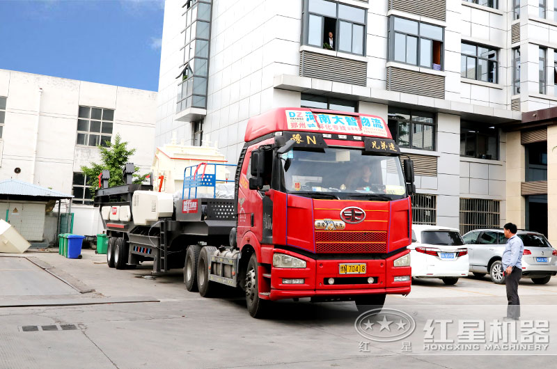 移動式破碎磕沙機(jī)發(fā)往全國各地