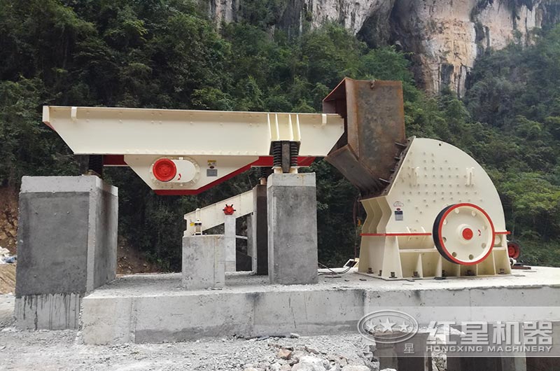 重錘石機(jī)安裝現(xiàn)場(chǎng)