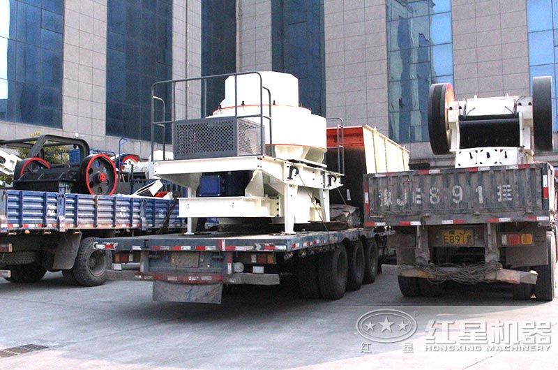 全套花崗巖制沙生產(chǎn)線設備發(fā)往江蘇