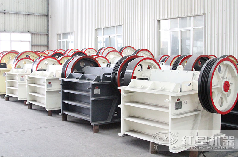 PE-150×250顎式破碎機圖片