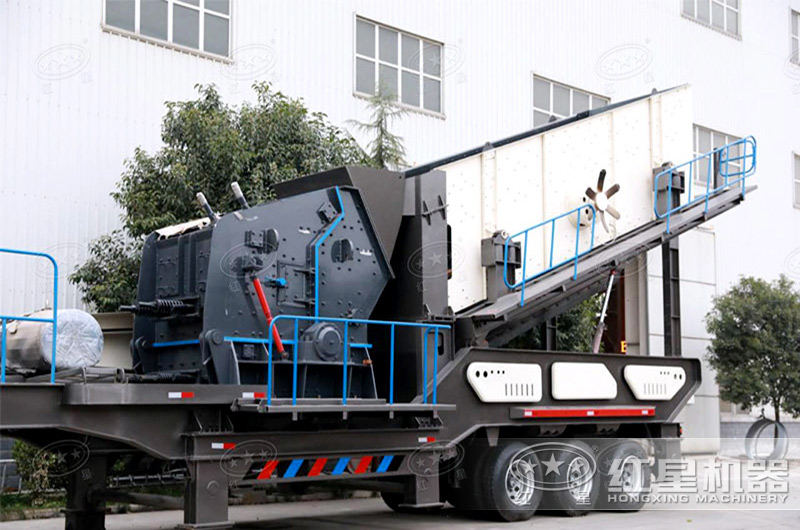 反擊式移動破碎機靈活方便、隨用隨動