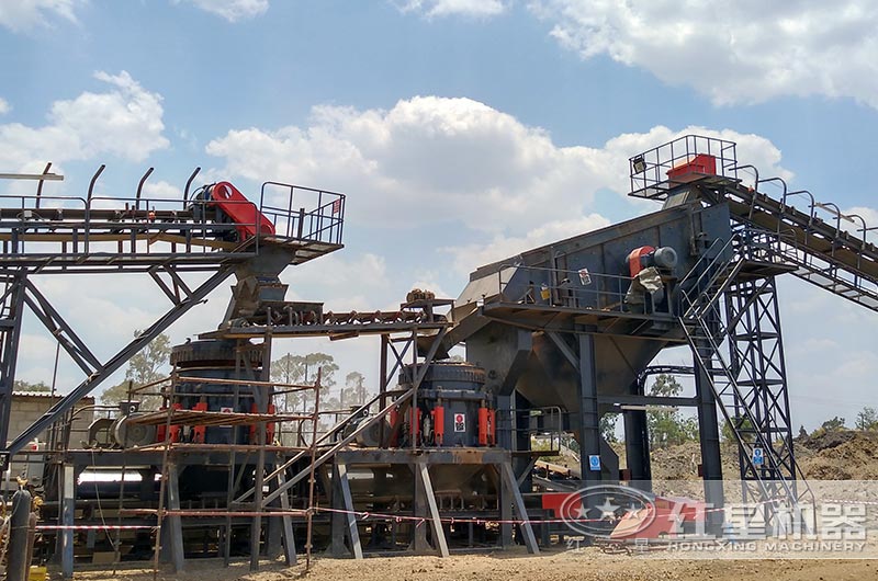 兩臺(tái)圓錐破并行使用，處理能力更強(qiáng)