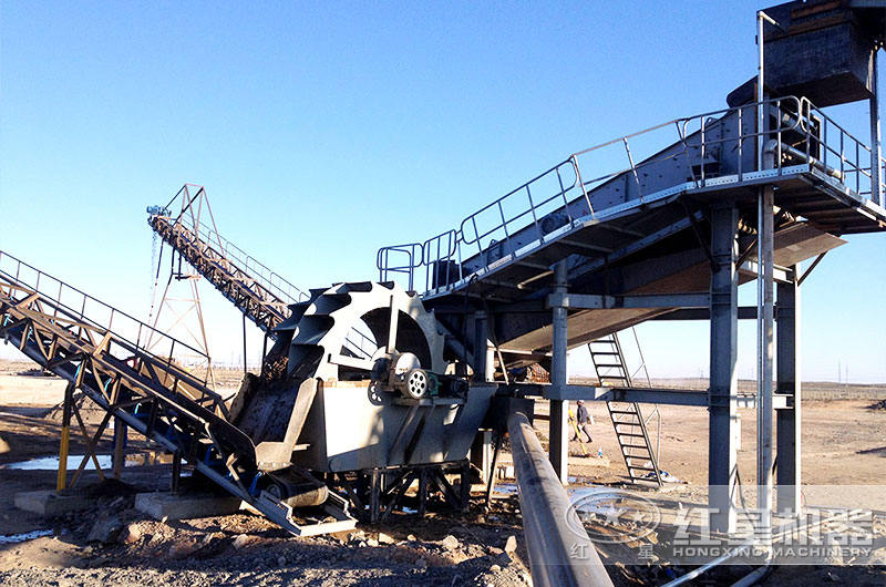 山東客戶時產(chǎn)200噸水洗沙機器作業(yè)現(xiàn)場