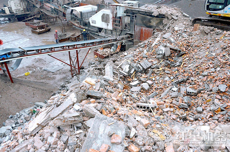 建筑垃圾處理現(xiàn)場