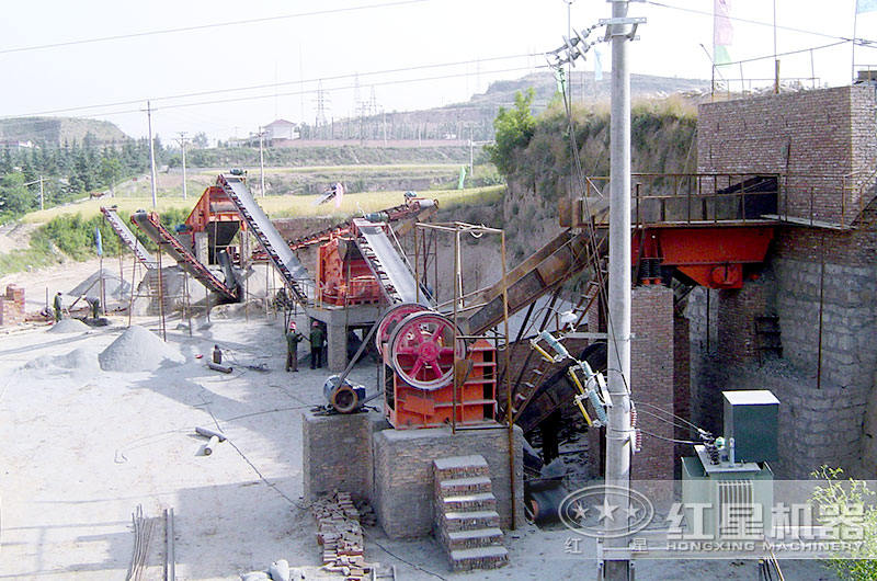 砂石生產(chǎn)現(xiàn)場 砂石生產(chǎn)現(xiàn)場