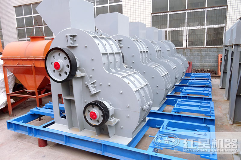 小型石料制沙機_雙級破廠區(qū)實拍圖 小型石料制沙機_雙級破廠區(qū)實拍圖