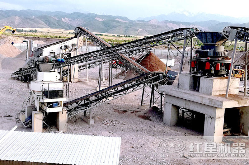 河卵石制砂生產(chǎn)現(xiàn)場(chǎng)