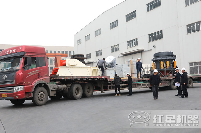 紅星900破碎機發(fā)往安徽