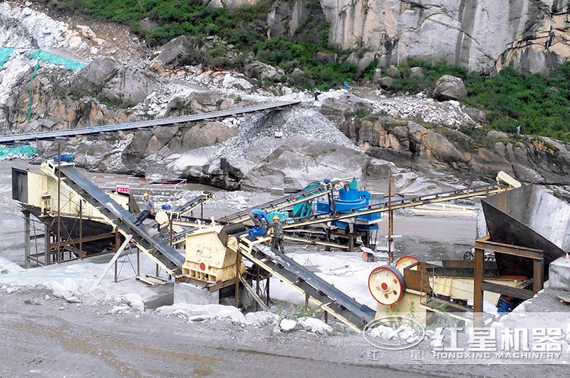 尾礦砂制砂現場，生產效率高，產品粒形好