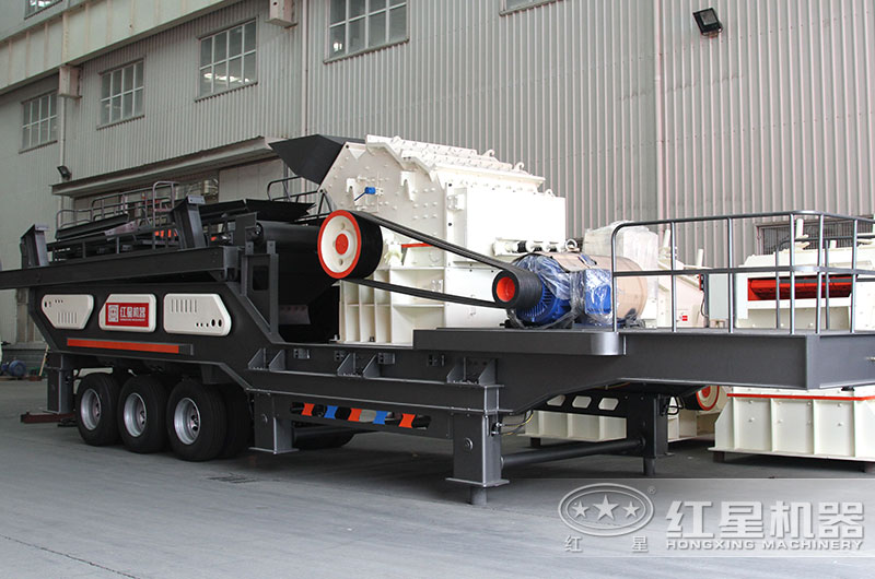 移動破碎石子機(jī)車間實拍圖